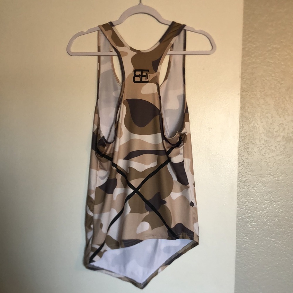 Workout Tank Top - Picture 3 of 4